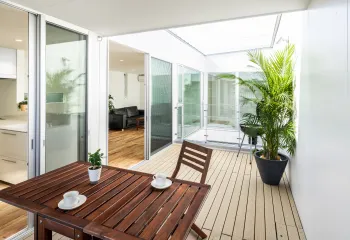 ロコハウスは、中庭のある家に特化した住宅メーカーです。